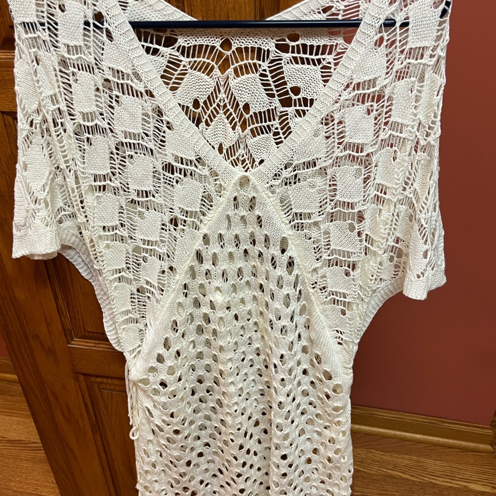 Lg swimsuit cover never worn